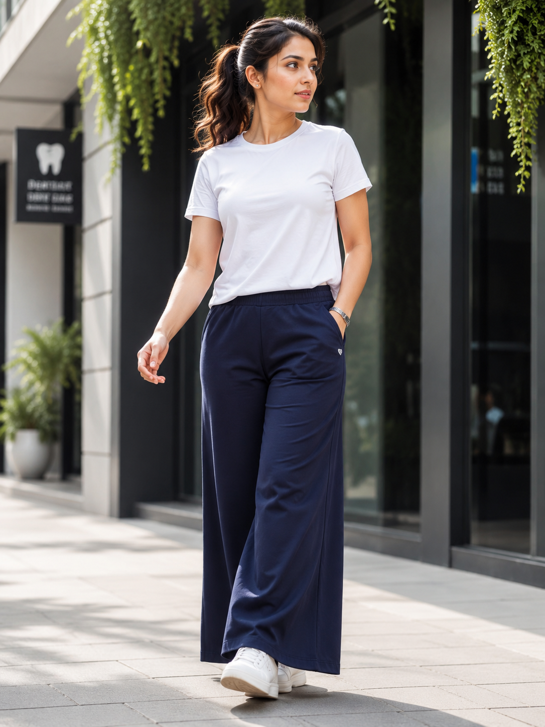 Women Bold Flowy Pants