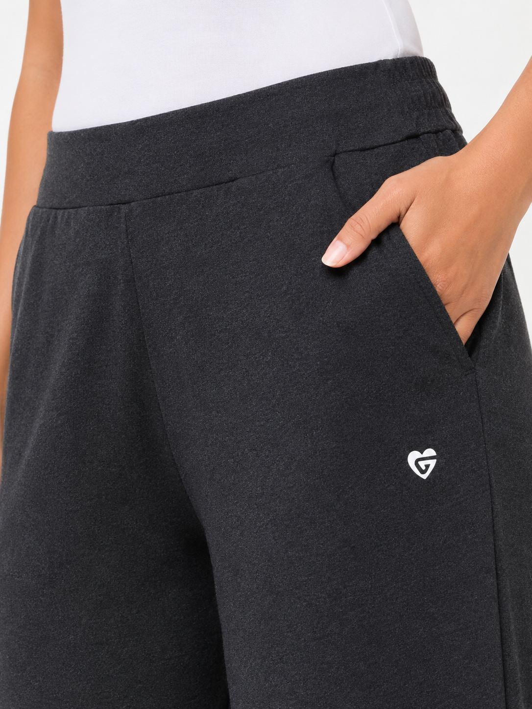 Women Bold Flowy Pants