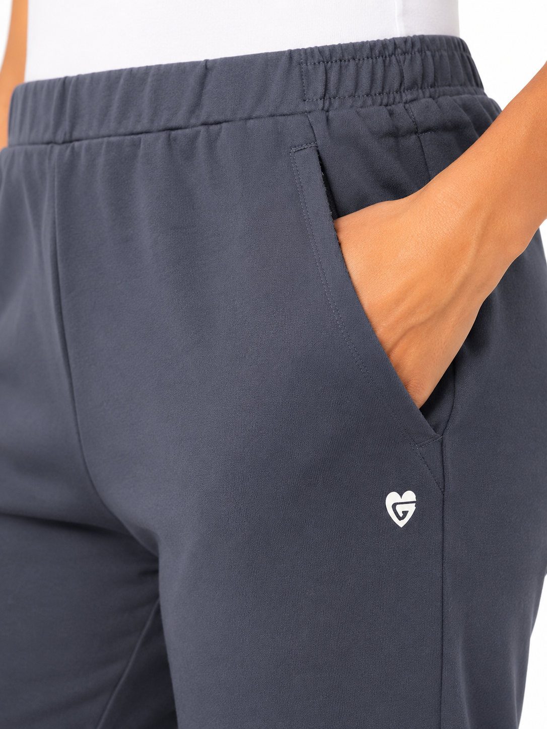 Women Bold Capri